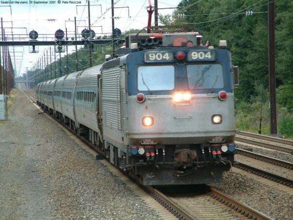 usr_m_amtrak_aem7_904_seabrookmd_20010928_petepiszczek_314.jpg
