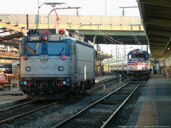 usr_m_amtrak_aem7_905_washingtondc_20010928_petepiszczek_315.jpg