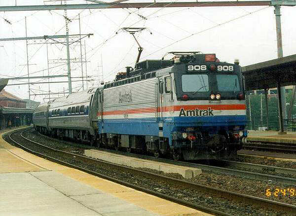 usr_m_amtrak_aem7_908_19980624_061.jpg