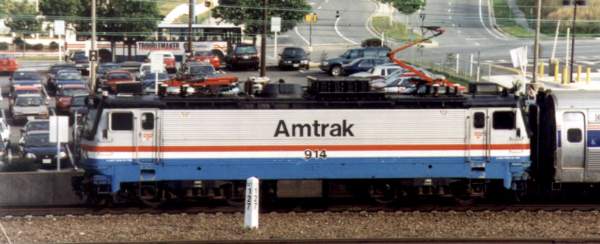 usr_m_amtrak_aem7_914_208.jpg