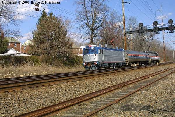 usr_m_amtrak_aem7_927_200103_brucezfriedman_275.jpg