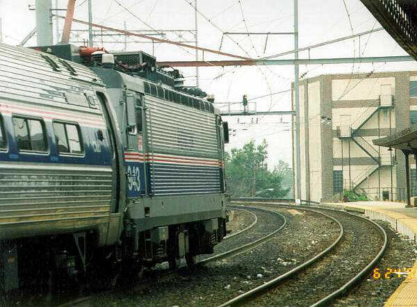 usr_m_amtrak_aem7_943_wilmingtonde_19980624_071.jpg