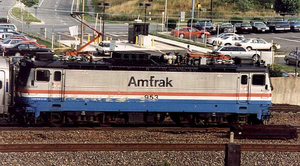 usr_m_amtrak_aem7_953_210.jpg