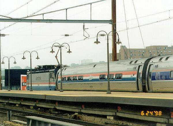 usr_m_amtrak_aem7_unk003_19980624_063.jpg