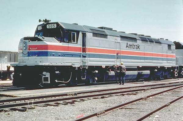 usr_m_amtrak_dsl_sdp40_505_115.jpg