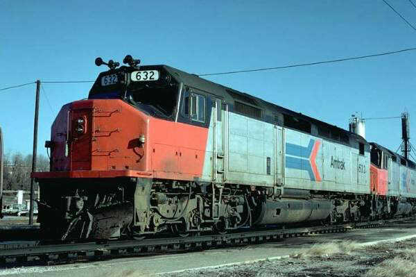 usr_m_amtrak_dsl_sdp40_632_111.jpg
