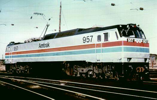 usr_m_amtrak_e60_957_218.jpg