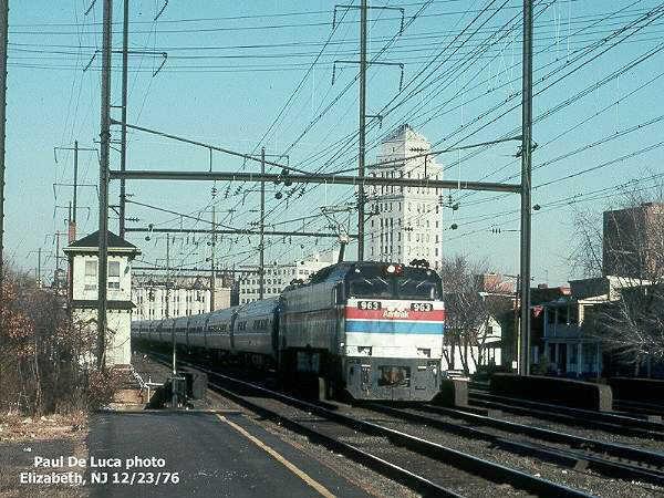 usr_m_amtrak_e60_963_elizabethnj_19761223__pauldeluca_025.jpg
