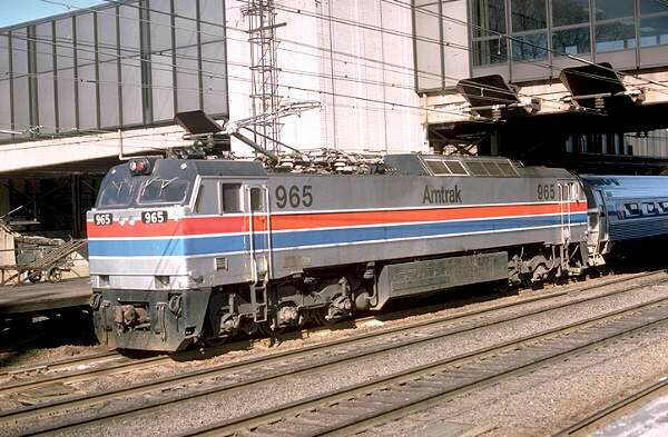 usr_m_amtrak_e60_965_030.jpg