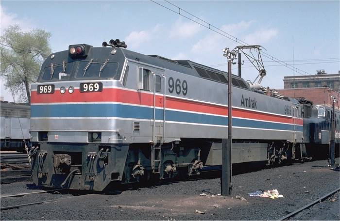 usr_m_amtrak_e60_969_newhavenct_197602_jt_038.jpg