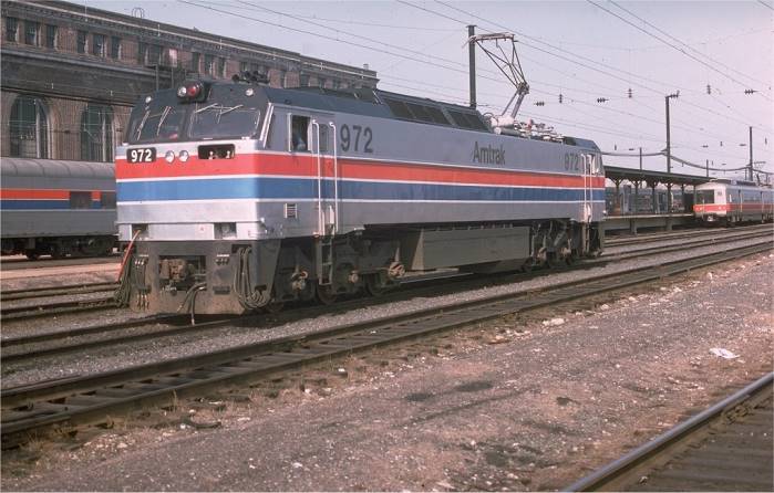 usr_m_amtrak_e60_972_newhavenct_197603_jt_046.jpg