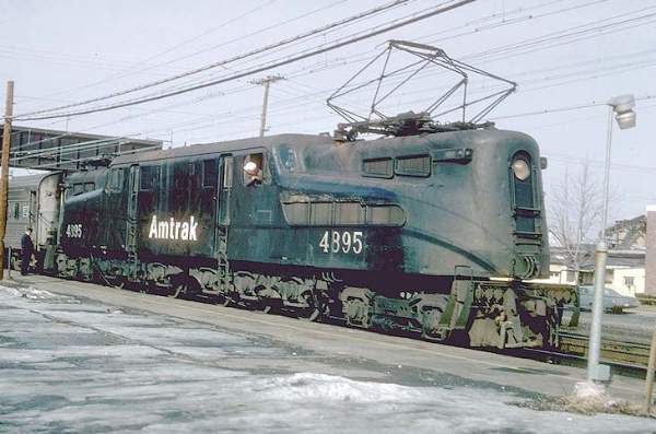 usr_m_amtrak_gg1_4895_150.jpg