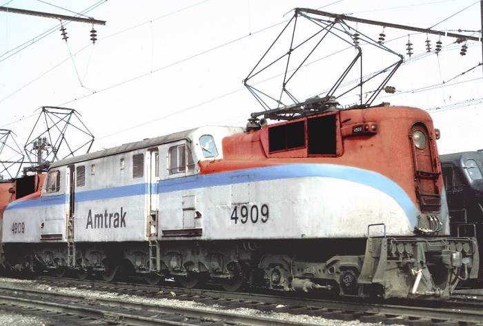 usr_m_amtrak_gg1_4909_washingtondc_198007_macowenjt_320.jpg