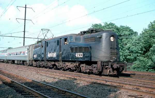 usr_m_amtrak_gg1_4933_lindennjwb_randykotuby_297.jpg