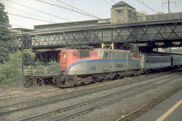 usr_m_amtrak_gg1_902_164.jpg