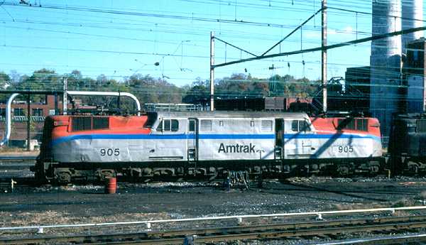 usr_m_amtrak_gg1_905_philaengineterminal_randykotuby_296.jpg