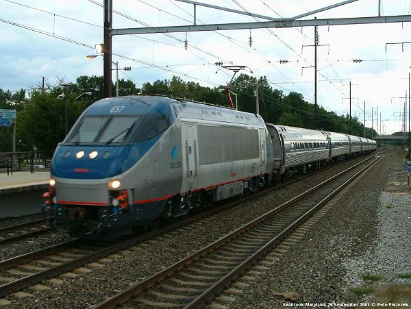 usr_m_amtrak_hhp8_657_seabrookmd_20010928_petepiszczek_311.jpg