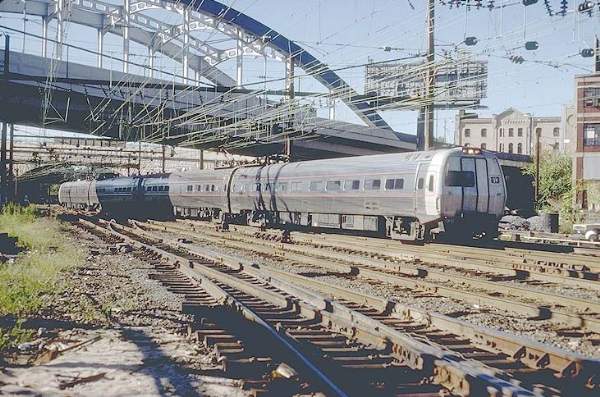 usr_m_amtrak_mtro_unk002_193.jpg
