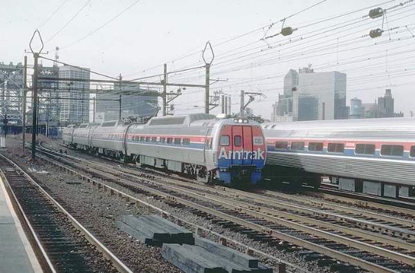 usr_m_amtrak_mtro_unk009_205.jpg