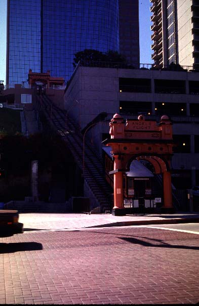 usr_m_angflt_22.jpg