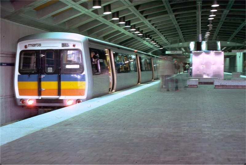 usr_m_atl_marta_145_omni_198112_najt.jpg