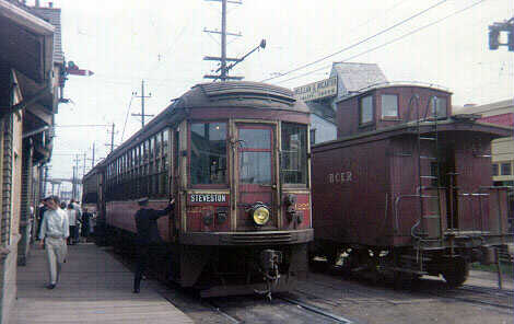 cnr_m_bc_vanint_1225_caboose_bcer162.jpg