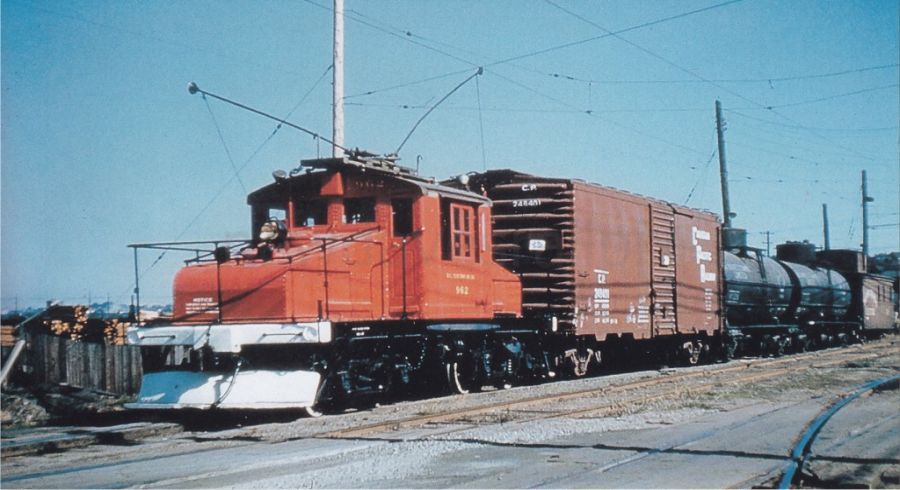 cnr_m_bc_vanintf_962_kitsilanocarhouse_19510608_uns051_jt.jpg
