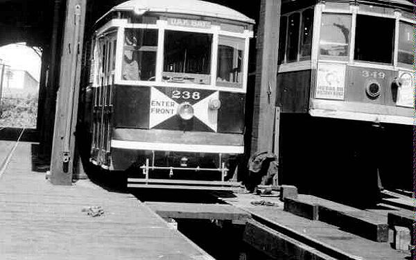 cnr_m_bc_vanstcr_238,349_victoria+carhouse_bcer124.jpg