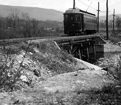 usr_m_berk_100_wallamoosictrestl_1907_011.jpg