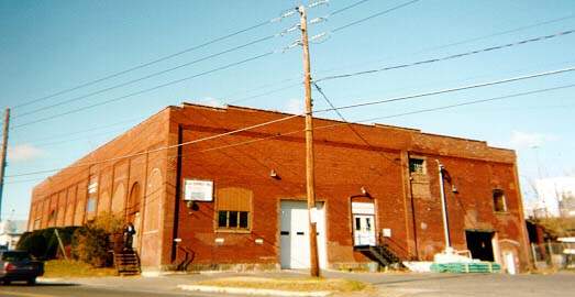 usr_m_berk_misc_eaststcarbarnpowerplant_19991111_040b.jpg