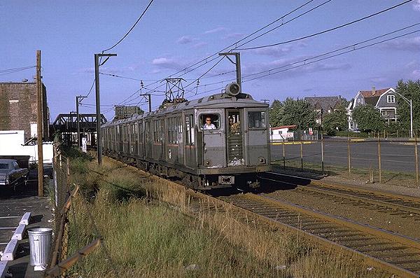 usr_m_bos_blueline_0500s_orientheightswoodisland_19700808_jt_bos111.jpg