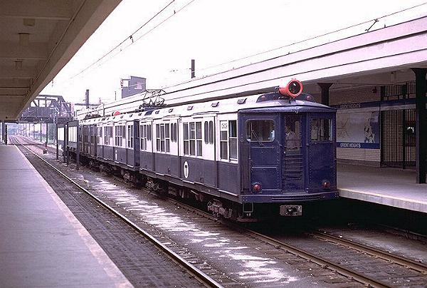 usr_m_bos_blueline_0509_orientheights_19720703_jt_bos121.jpg