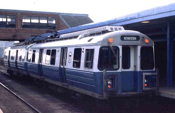 usr_m_bos_blueline_0600s_stesher_bos416.jpg
