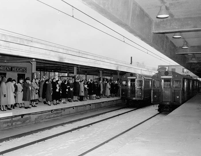 usr_m_bos_blueline_line_orientheightsstation_1952_bv_bvb156.jpg