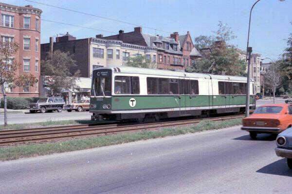 usr_m_bos_lrv_3520_clevelandcircle_mikecro_bos259.jpg
