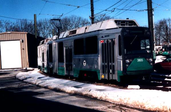usr_m_bos_lrv_3805_riversideyard_20010101_mancost_bos443.jpg