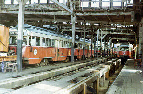 usr_m_bos_misc_reservoircarhouseinterior_bv_bvb021.jpg