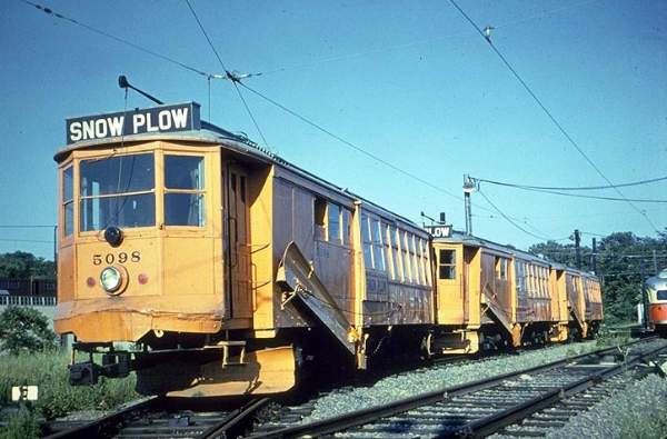 usr_m_bos_misc_snowplow_5098_jt_bos377.jpg