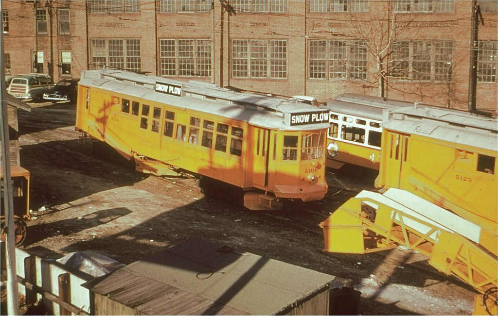 usr_m_bos_misc_snowplow_5106_jt_bos349.jpg