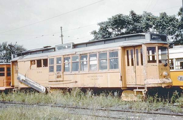 usr_m_bos_misc_snowplow_5164_jt_bos381.jpg