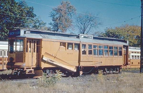 usr_m_bos_misc_snowplow_5164_jt_bos382.jpg