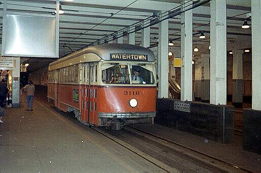 usr_m_bos_pcc_3116_kenmorestationob_bv_rogjenk_bvb119.jpg