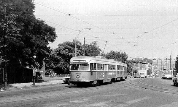 usr_m_bos_pcc_3127_huntingtonheathstloop_bv_bos217.jpg