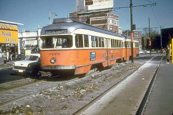 usr_m_bos_pcc_3229_twocartrain_jt_bos308.jpg