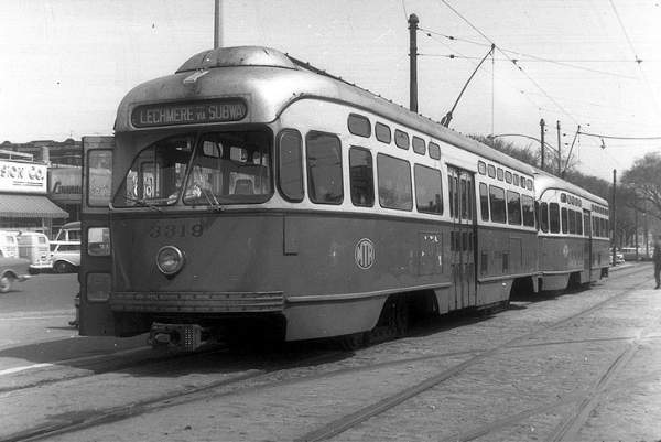 usr_m_bos_pcc_3319_twocartrain_jt_bos332.jpg