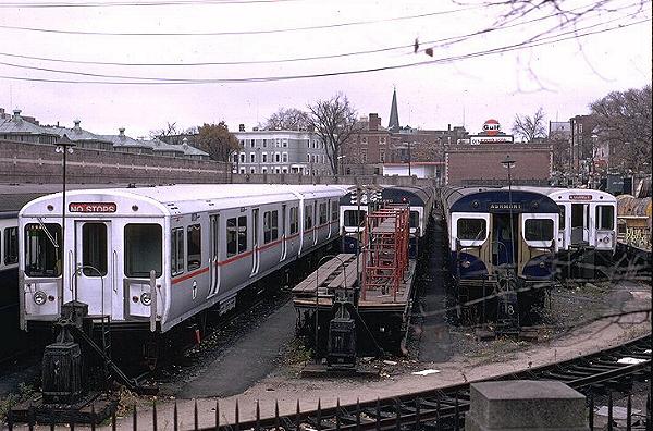 usr_m_bos_redline_harvardsquareyard_19691102_jt_bos113.jpg