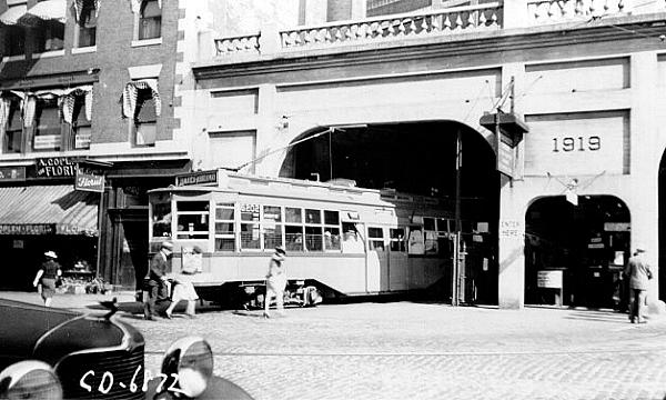 usr_m_bos_stcr_centent_massachusettsstation_bvdougcar_bvb034.jpg