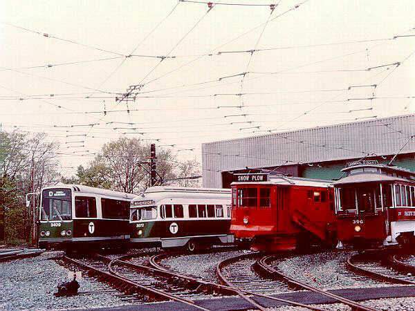 usr_m_bos_stcrpres_396_3272_3400_riversidecarhouse_bv_bos016.jpg