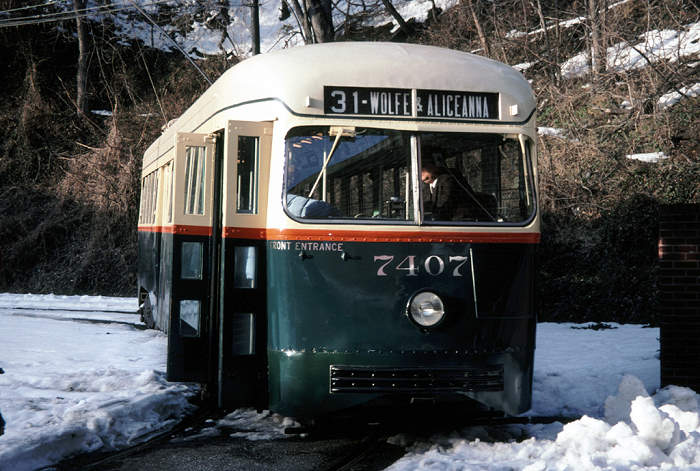 usr_m_bwi_bsm_pcc_7407_northaveloop_sadl_btc250.jpg