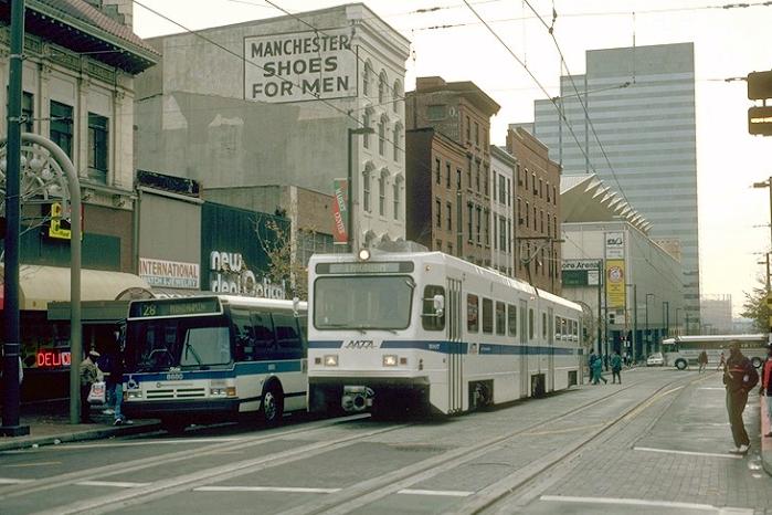 usr_m_bwi_lrv_5007_howardfayette_19921024_jt_btc161.jpg